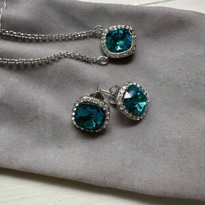Elegant Silver and Blue Jewelry Set